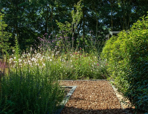 Klimaatbestendige tuin J,Bos Tuinontwerp en Advies